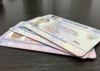ASP: Conducătorii auto pot deține simultan doar un singur permis de conducere