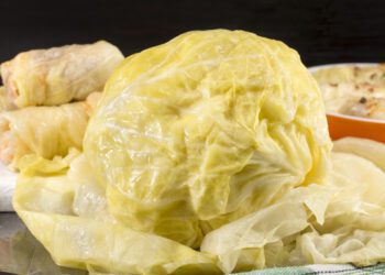 Varza murată – prietenul sănătății. Ce beneficii are pentru organism