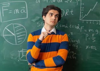 Profesorii aflați la început de carieră și stagiarii din școli vor avea parte de mentorat