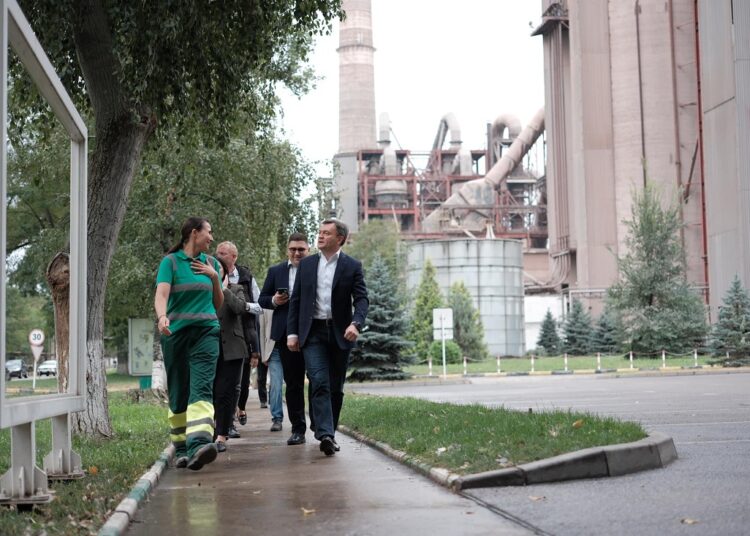 FOTO / Cea mai mare uzină de ciment din țară, vizitată de Dorin Recean: Vrem să creăm condiții cât mai confortabile pentru toți antreprenorii