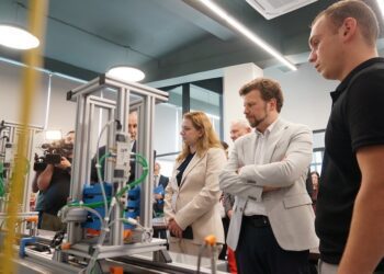 Investiții de peste 5,6 milioane de euro la UTM. Studenții vor beneficia de șapte laboratoare dotate cu echipamente de ultimă generație