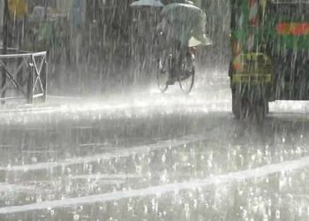 Atenție, șoferi! IGSU îndeamnă evitarea circulației pe un traseu național, din cauza precipitațiilor abundente