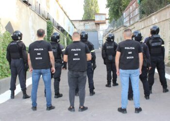 VIDEO / Strângeau bani pentru „общак”. Un grup infracțional gestionat din Penitenciarul nr. 6 din Soroca, destructurat