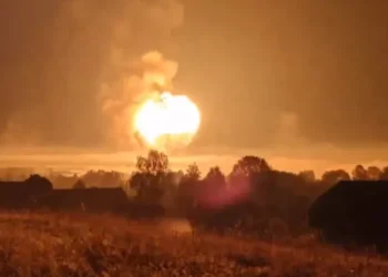 Flăcări uriașe într-un oraș din Rusia: Ucraina a atacat locul unde se construia un depozit de rachete