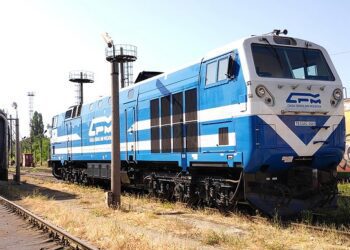 Zeci de locomotive și vagoane de pasageri, scoase la licitație de CFM