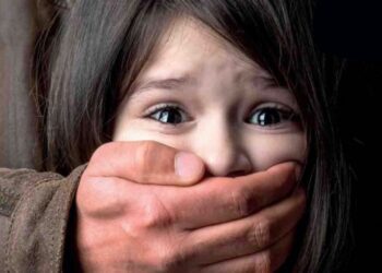Coșmarul a două copile din R. Moldova: Au fost abuzate sexual de un bărbat de 70 de ani