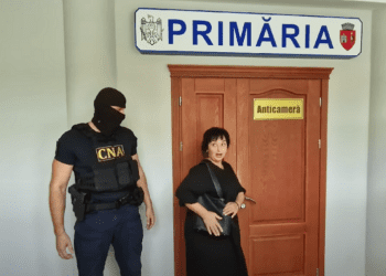 VIDEO / Percheziții la Primăria din Soroca. Persoane publice, dar și agenți economici, suspectați de trucarea unor licitații