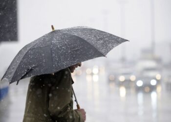 Vremea se răcește. La nord vor cădea ploi