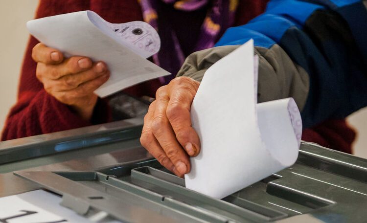 Alegătorii pot solicita certificat cu drept de vot în cadrul turului II al alegerilor prezidențiale