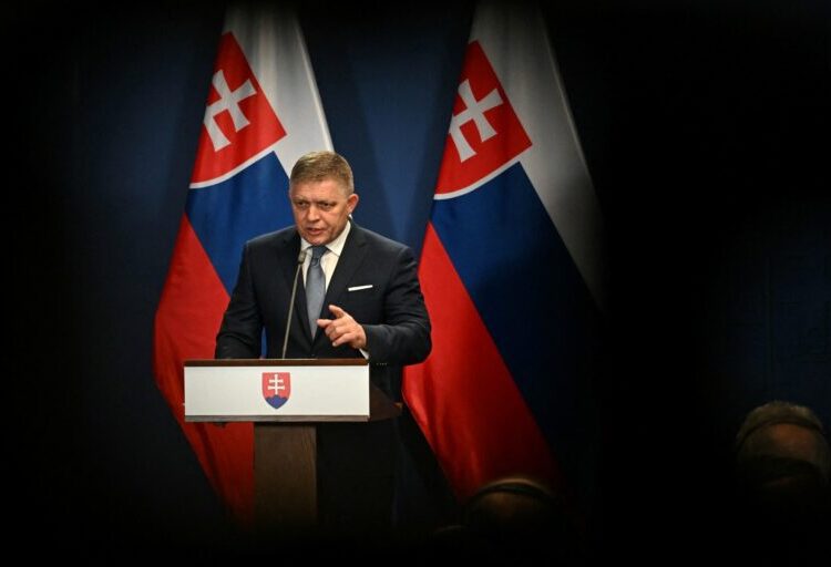 „Ucraina nu va adera la NATO, cât timp sunt eu în funcție”. Ce a promis premierul pro-rus al Slovaciei