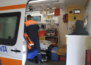 Sîngerei: Un bebeluș a venit pe lume în ambulanță