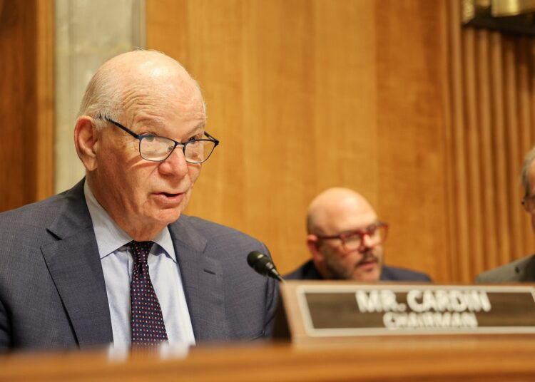 Senator american îndeamnă Meta și Alphabet să combată dezinformarea rusă în Moldova