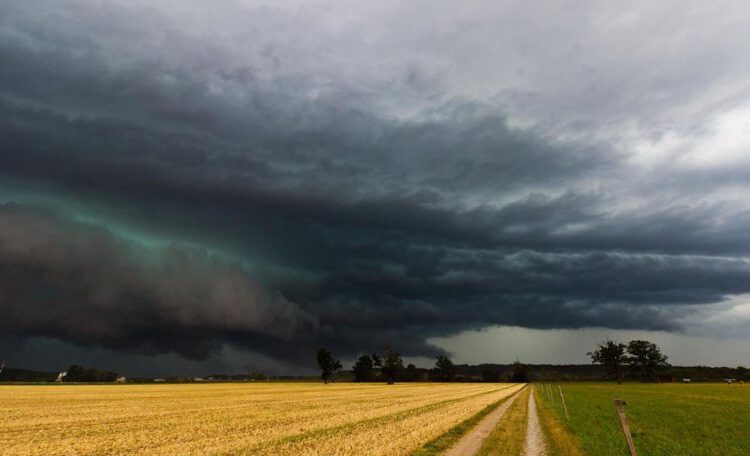 Weekend cu vreme instabilă. La nord va fi cel mai frig