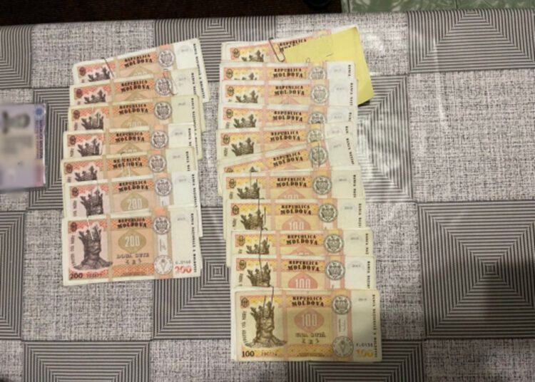 Tot mai mulți mituitori ajung pe mâna poliției. Alte 341 de procese verbale, întocmite de oamenii legii