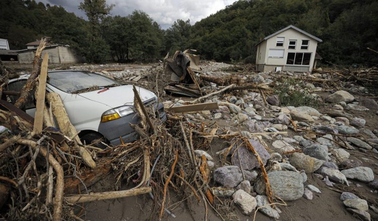 FOTO / Inundații catastrofale în Bosnia şi Herţegovina. Bilanțul morților a crescut la 22, iar mai multe persoane sunt date dispărute