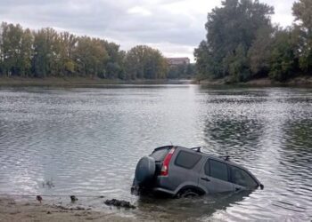 Transnistria: Doi frați, dispăruți de trei zile, găsiți morți într-un automobil în apele Nistrului