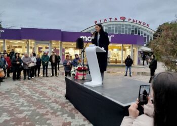 VIDEO // Furtună de minciuni la Bălți: Victoria Furtună începe campania electorală cu propagandă: Va trebui să le dăm pământurile noastre