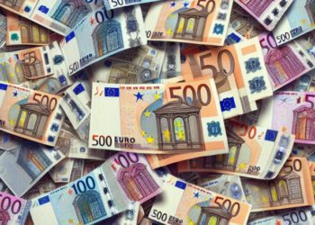 Doi oligarhi ruși au rămas fără bunuri în valoare de 70 de milioane de euro în Franța. Care este motivul