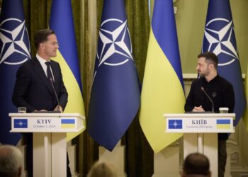 În vizită la Kiev, noul şef al NATO declară că prioritatea sa este ca Ucraina să câştige în faţa Rusiei