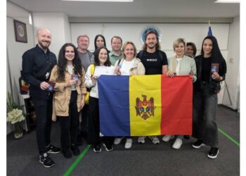 Primele voturi la prezidențiale de la 8500 de kilometri distanță: 11 turiști moldoveni au votat în Japonia