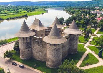 După 400 de ani, în Cetatea Soroca va bate, astăzi, clopotul