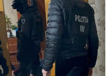 VIDEO | Captură de hașiș și marijuana în valoare de circa 100.000 de lei, ridicată de ofițerii INI