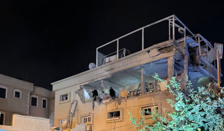 Atac cu rachetă în centrul Israelului. Libanul anunță peste 50 de morți în urma unor lovituri fără avertisment