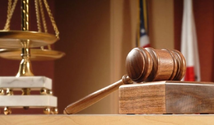 Trei magistrați, trimiși în judecată pentru trafic de influență