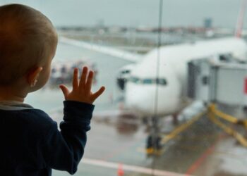 Guvernul sporește protecția specială a copiilor împotriva deplasării în străinătate și reținerii ilicite