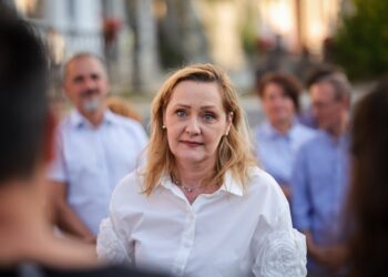 Elena Lasconi îndeamnă moldovenii să iasă la vot astăzi și pe 8 decembrie