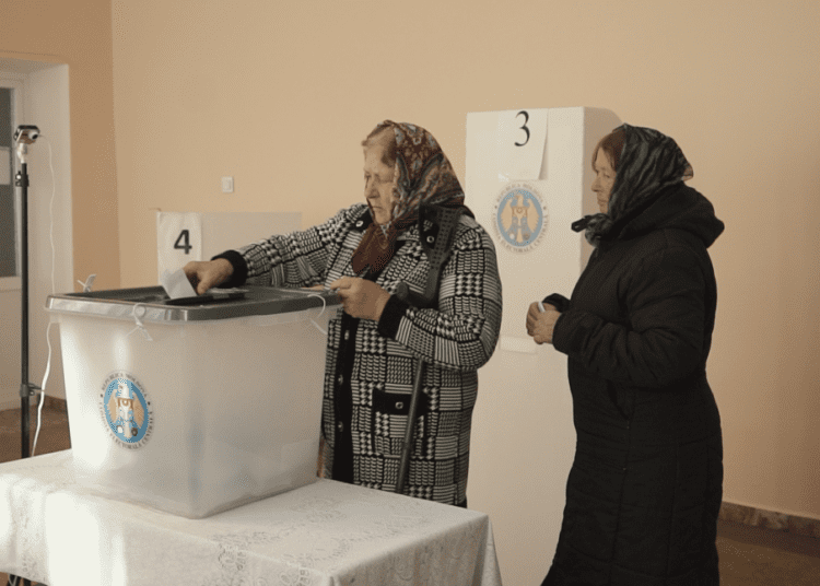 VIDEO // „Este dezgustător!”. Alegătorii din Grigorăuca, revoltați de acțiunile unor consăteni