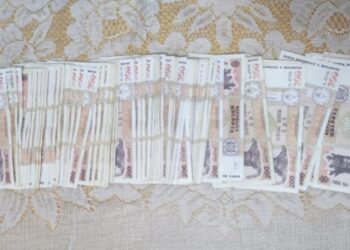 Un bărbat din nordul țării, reținut în timp ce primea 20 de mii de lei pentru trafic de influență