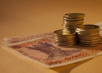 DOC // Salariul mediu lunar pe economie va fi majorat cu 2400 lei