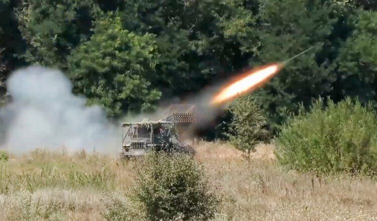 Ce spune NATO despre noua rachetă folosită de Rusia în Ucraina