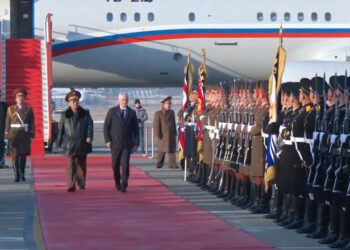 Putin și-a trimis ministrul Apărării în Coreea de Nord. Cu cine se va întâlni Belousov