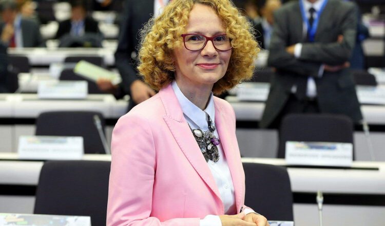 Cine este noul secretar general adjunct al NATO. O femeie îl înlocuiește pe Mircea Geoană