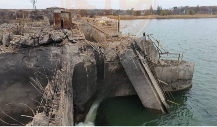 Risc de inundații pentru mai multe sate din Ucraina, după avarierea barajului Kurohave din Donețk