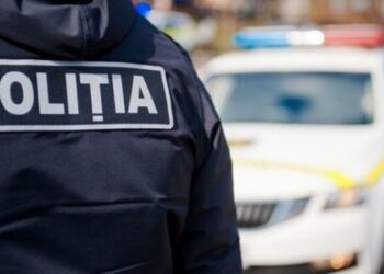 VIDEO // Femeia din Drochia, care a oferit bani pentru două voturi, reținută de poliție