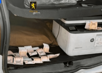 VIDEO | Au încercat să mituiască agenții de patrulare din nordul țării. Un șofer era beat și fără permis de conducere