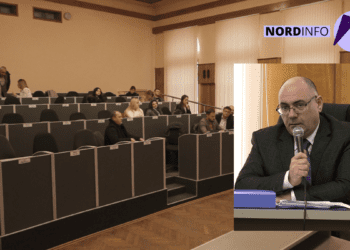 VIDEO // Primarul de Bălți, acuzat că își amenință angajații pentru a împiedica ședința CMB. Alexandr Petkov are alte argumente