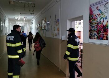 Incendiu la un liceu din Bălți. Toți elevii și profesorii au fost evacuați