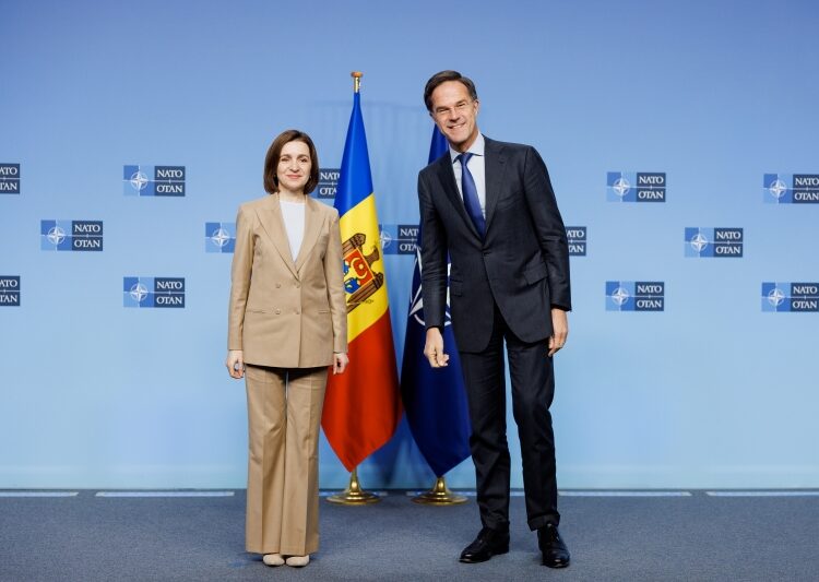 În vizită la Cartierul General al NATO, Maia Sandu a reafirmat angajamentul Moldovei pentru pacea și securitatea regională