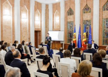 Президент обсудила с членами гагаузской общины развитие и сохранение культурной идентичности по случаю 30-летия автономии