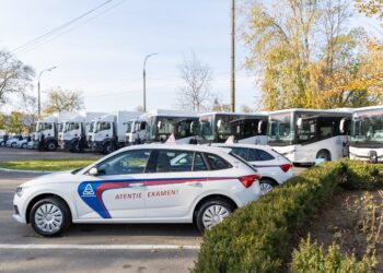 Școlile auto pot rămâne fără acreditare dacă rata de promovare a examenelor e joasă