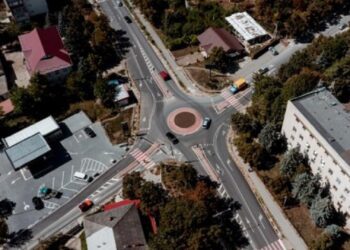 La Sîngerei vor fi construite trotuare moderne pe drumul central care traversează orașul