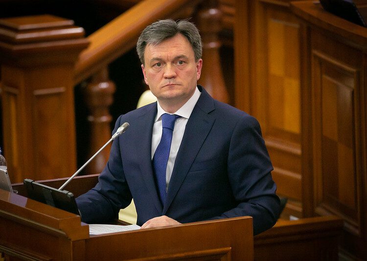 Dorin Recean anunță creșteri salariale pentru anul viitor: „Solidaritatea cu oamenii noștri este ceea ce definește Bugetul pentru 2025”