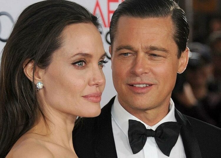 Angelina Jolie și Brad Pitt au ajuns la un acord de divorț după opt ani