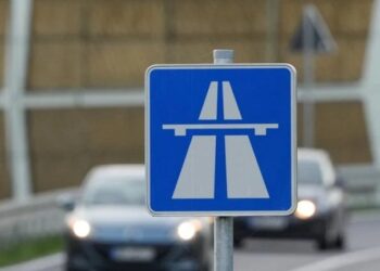 Și-a pierdut viața ajutând un șofer aflat în dificultate. Un tânăr din R.Moldova, spulberat pe o autostradă din Germania