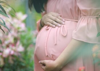 STUDIU // Gripa aviară este fatală pentru vasta majoritate a femeilor însărcinate