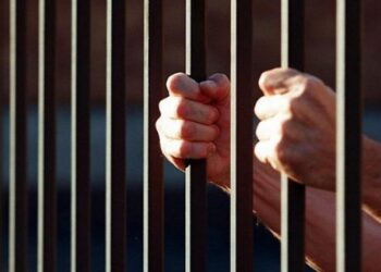 Doi polițiști, condamnați pentru corupție. Vor face pușcărie și vor achita amenzi